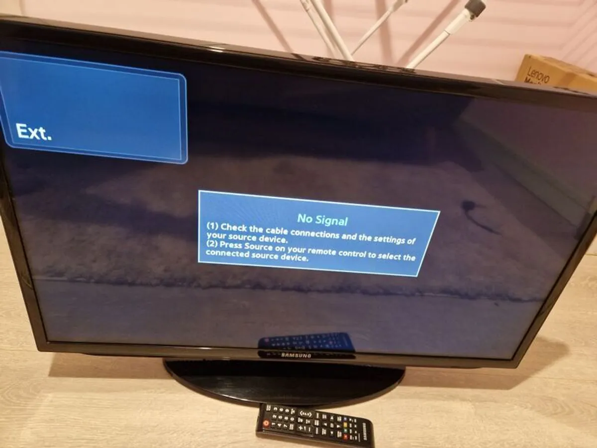 Samsung 32 Inch TV - Image 1