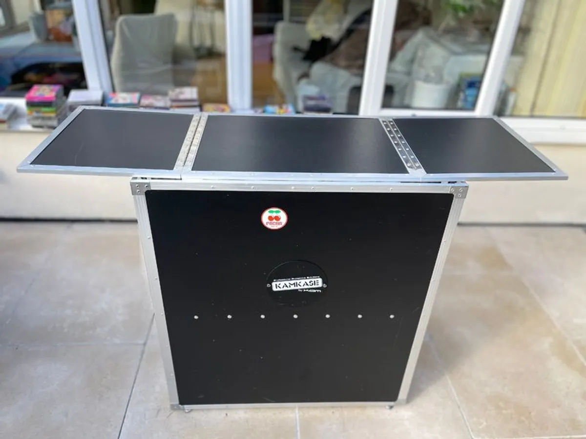 DJ Equipment - Image 2