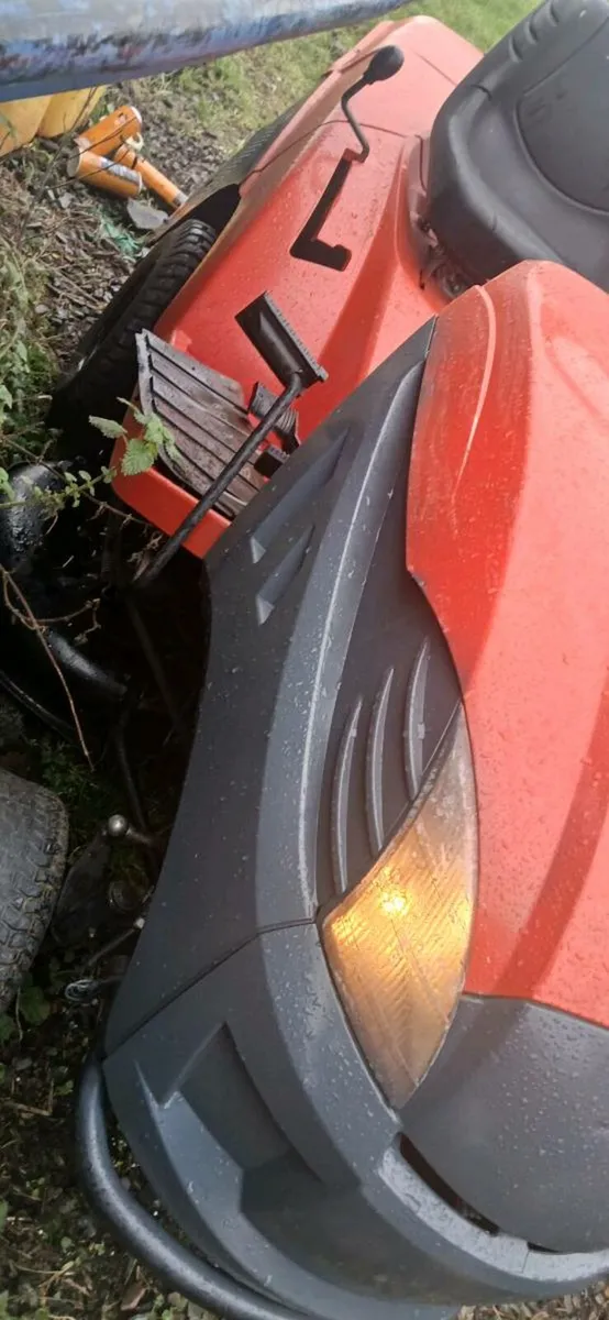 ride on mower - Image 2