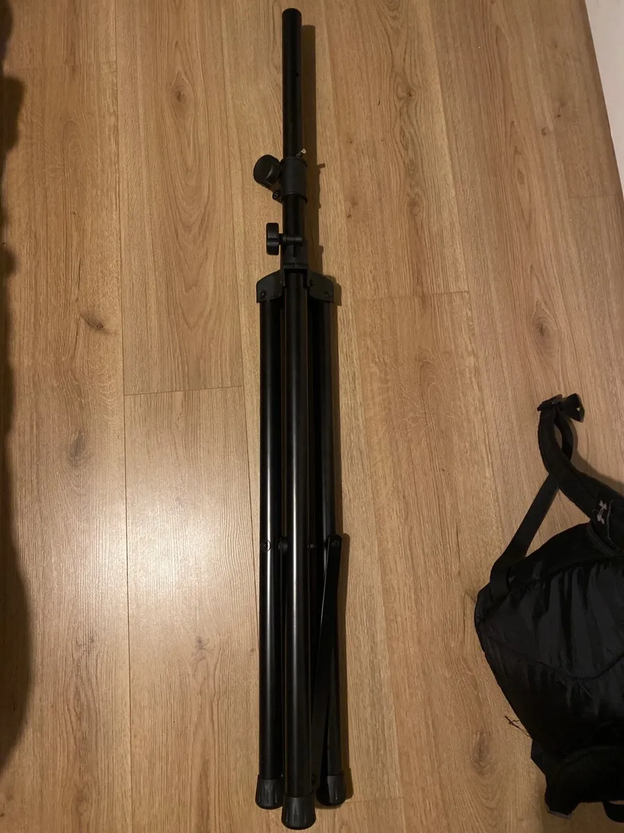 Pa speakers and stands - Image 3