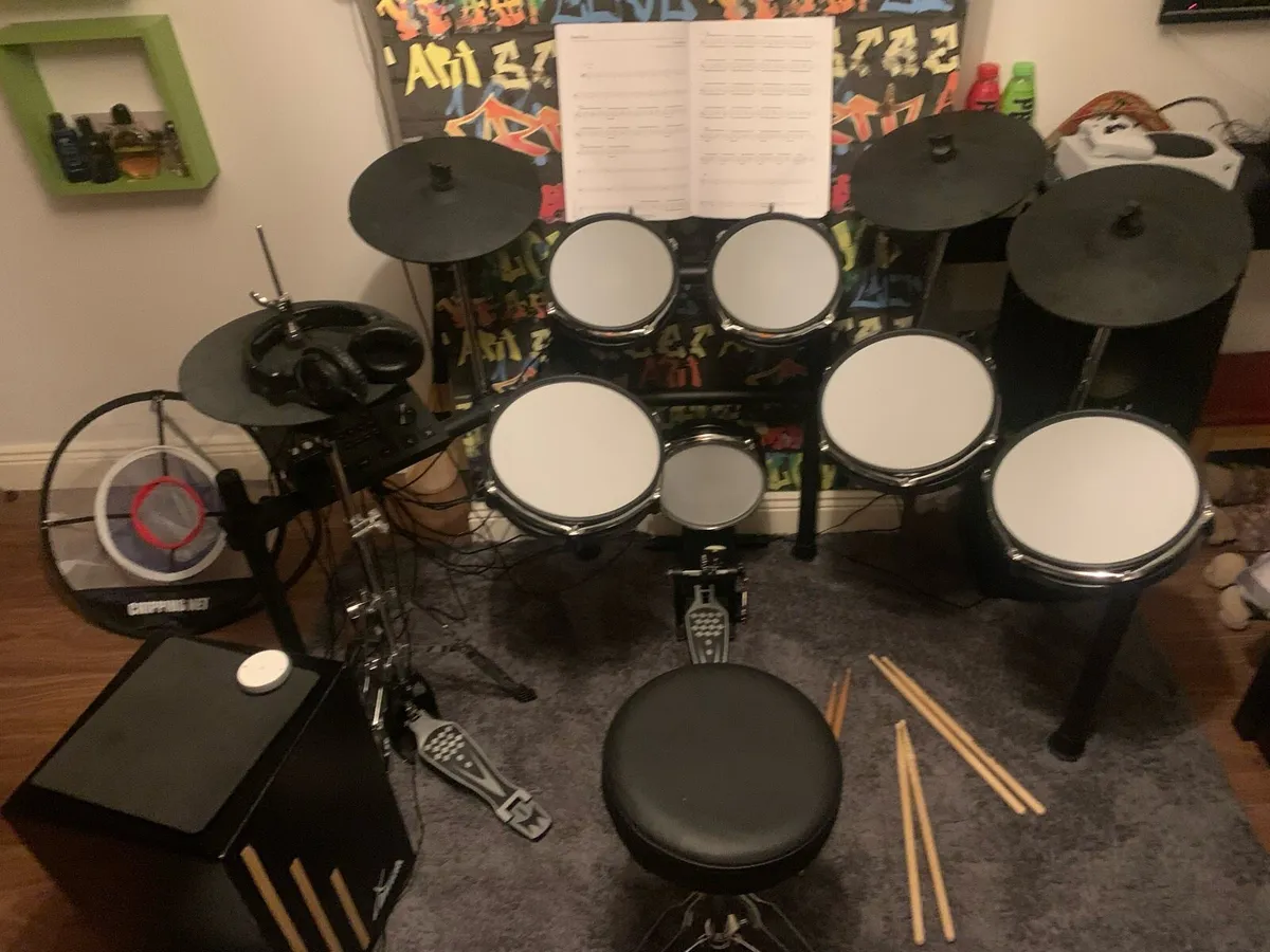 Electric drum kit - Image 1