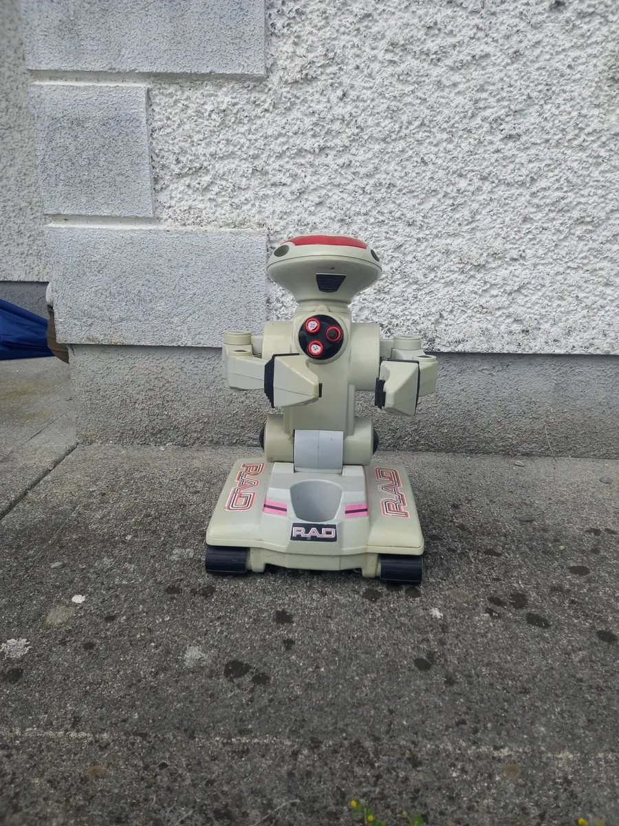Vintage toy robot, display item - Image 1