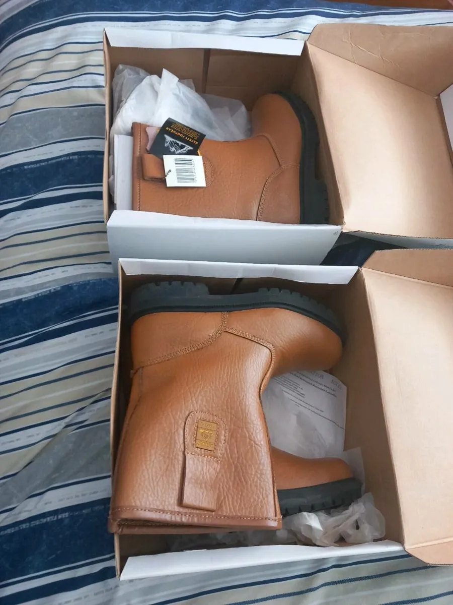 2 pairs of Rigger steel toe boots - Image 3