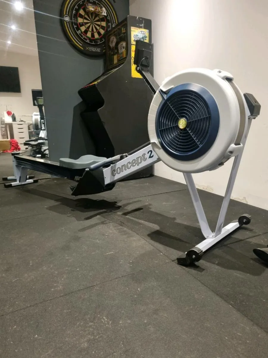 Gym equipment - Concept 2 Rower pm5 - Rowing - Image 1