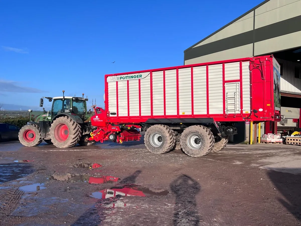 Pottinger silage wagon - Image 1