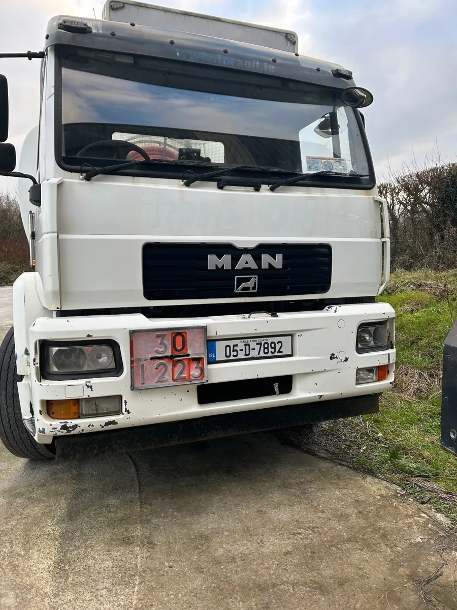 Man Other 2005 - Image 4