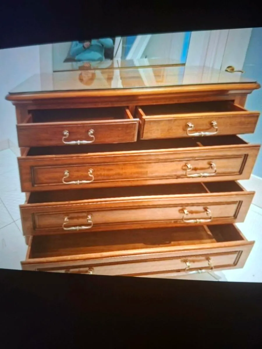 heavy Solid Chest of Drawers/Bureau. 113cm x 92cm - Image 3