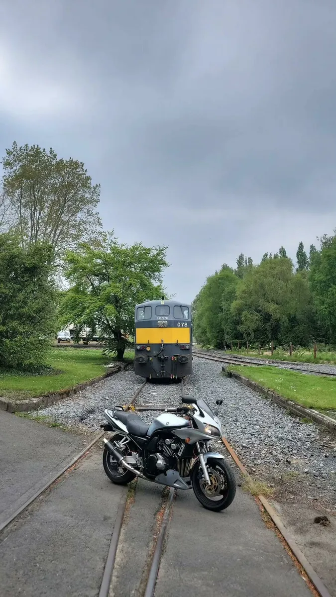 Yamaha Fazer 600 - Image 4