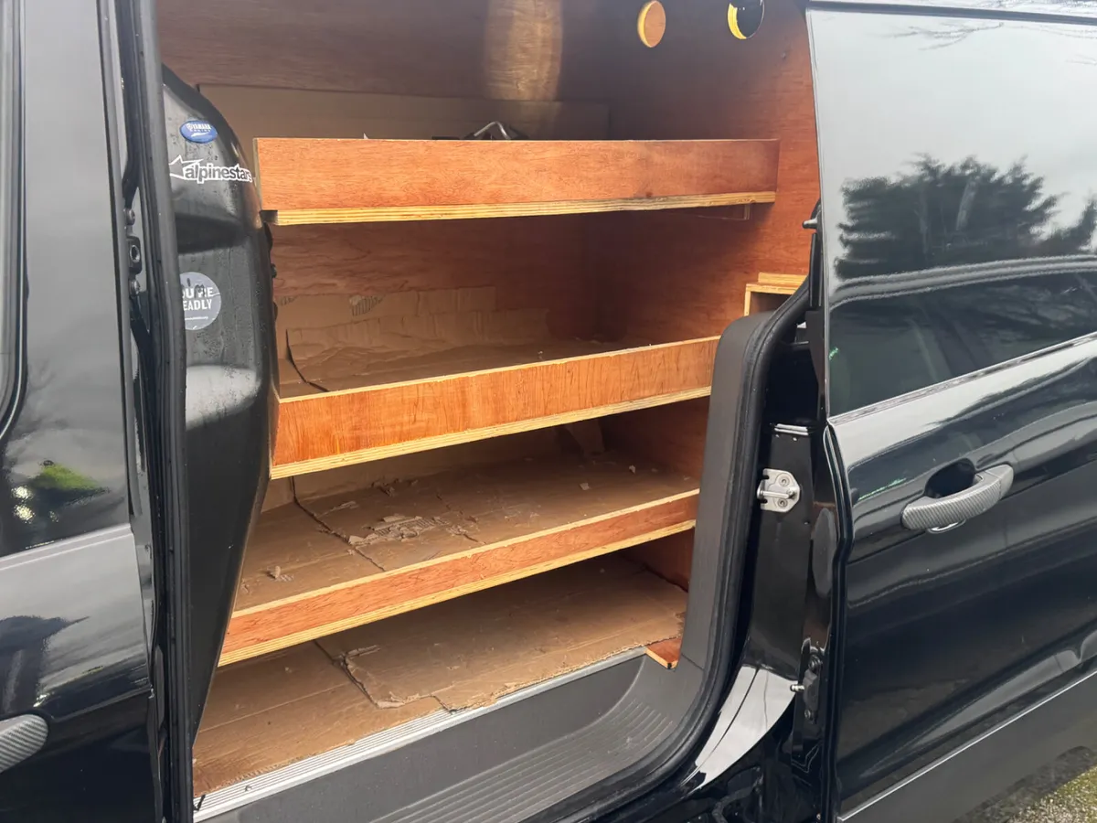 Ford Transit 2019 LWB + vat - Image 3
