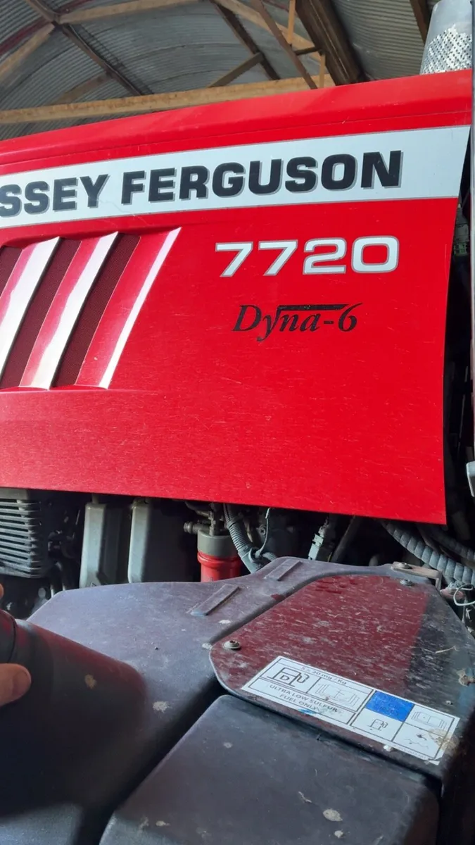 Massey 7720 - Image 2