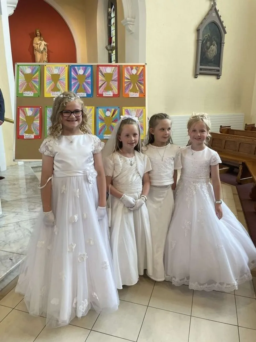 Communion dress - Image 3