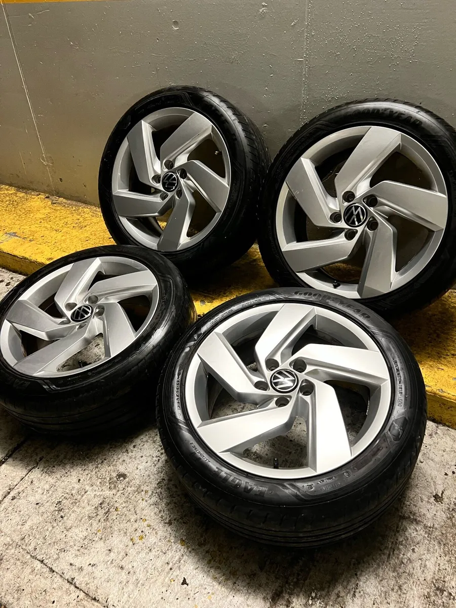 17” VW GOLF ALLOYS & ( premium tyres) - Image 2