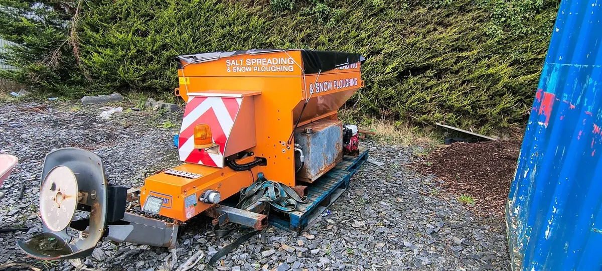 Schmidt Salt Spreader - Image 2