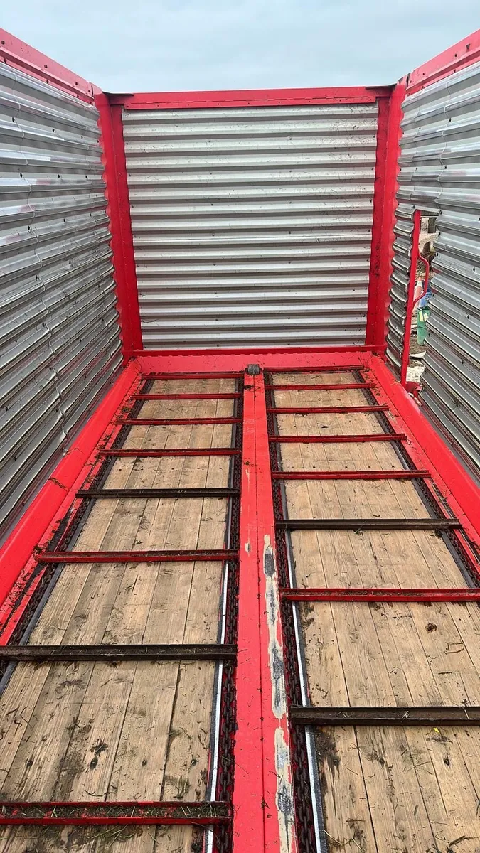 Pottinger silage wagon - Image 4