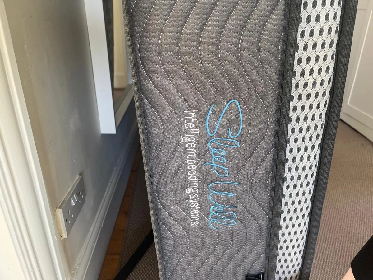 Double bed - Image 4