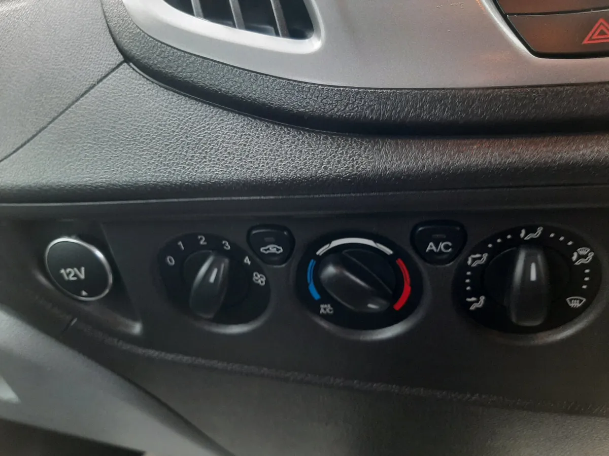 FORD TRANSIT FACTORY BUS TWINWHEEL 2017 - Image 3