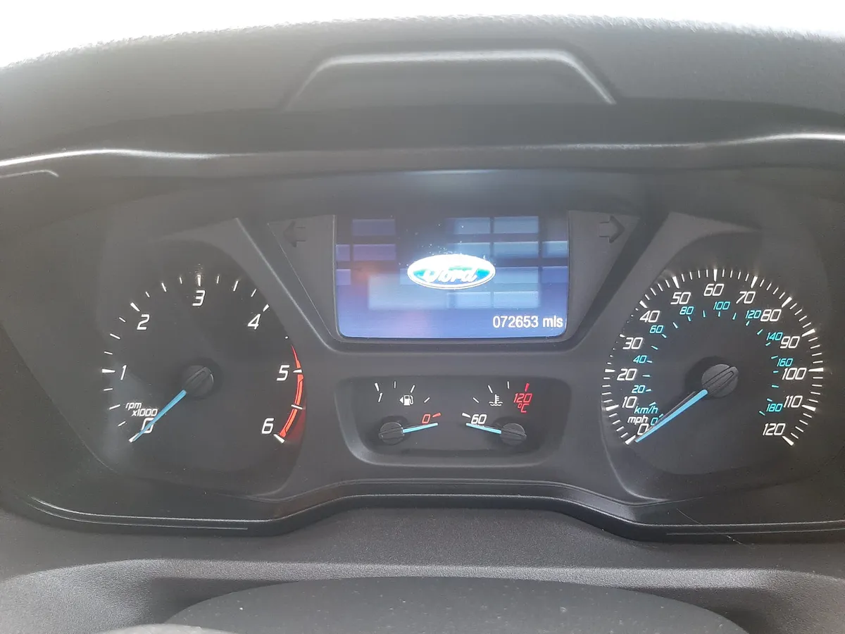 FORD TRANSIT FACTORY BUS TWINWHEEL 2017 - Image 4