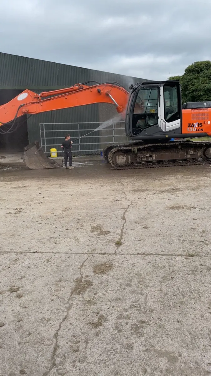 Hitachi 130-3 - Image 2