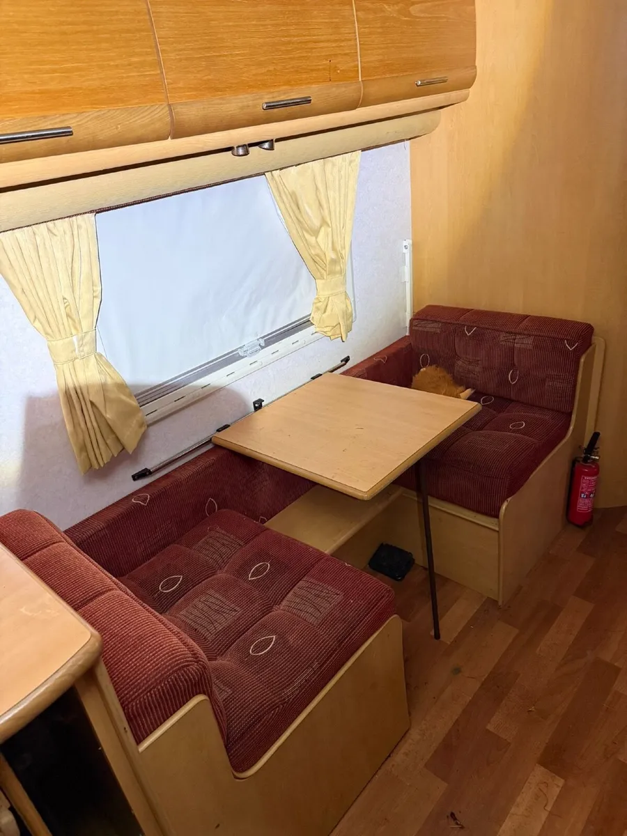 Elddis Cruasader 5 berth caravan - Image 2