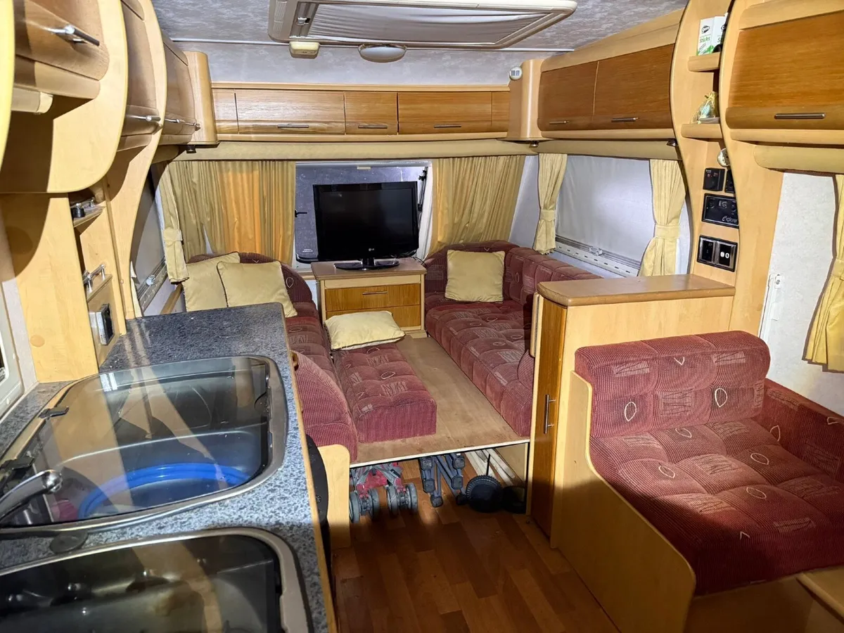 Elddis Cruasader 5 berth caravan - Image 3