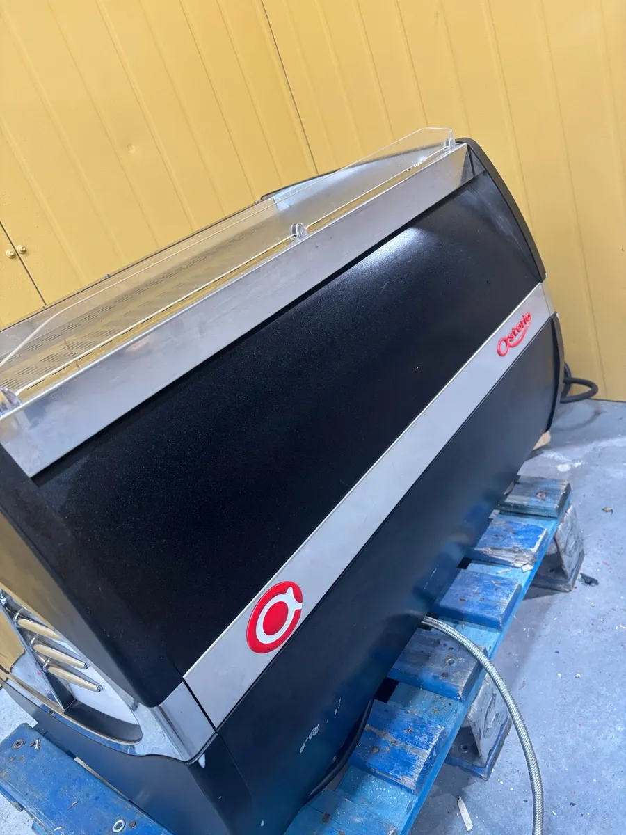 ASTORIA 2 GROUP COFFEE MACHINE - Image 3