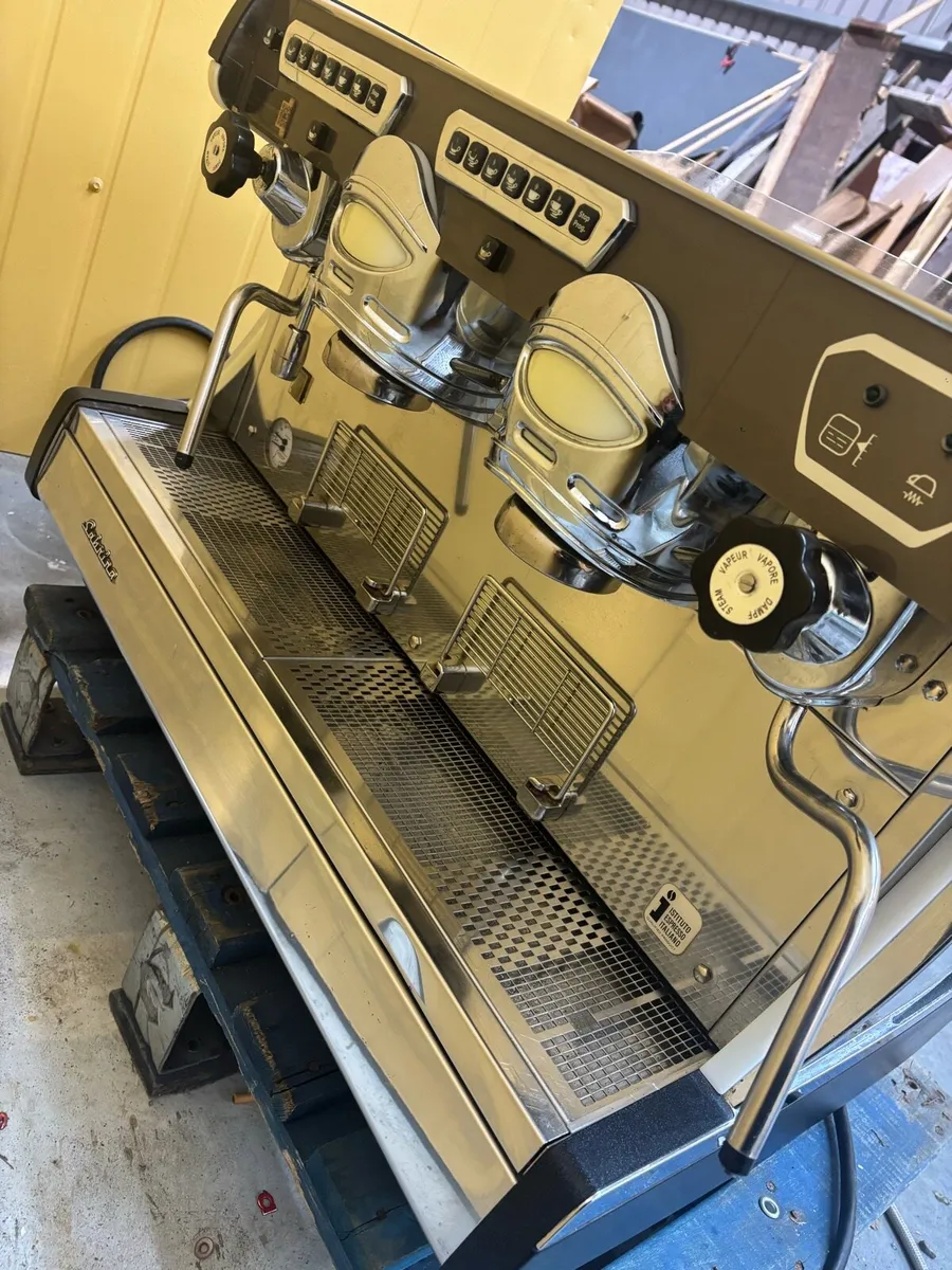 ASTORIA 2 GROUP COFFEE MACHINE - Image 4