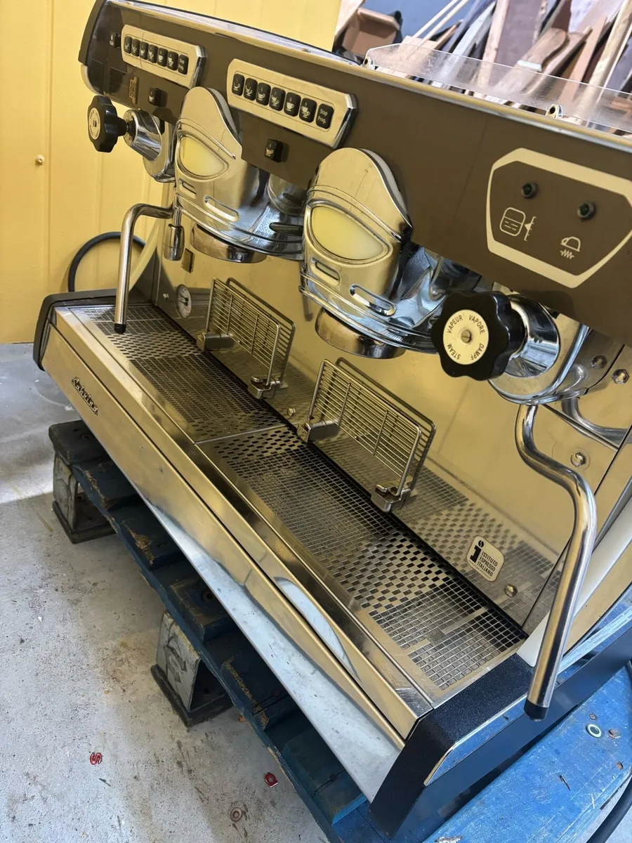 ASTORIA 2 GROUP COFFEE MACHINE - Image 1