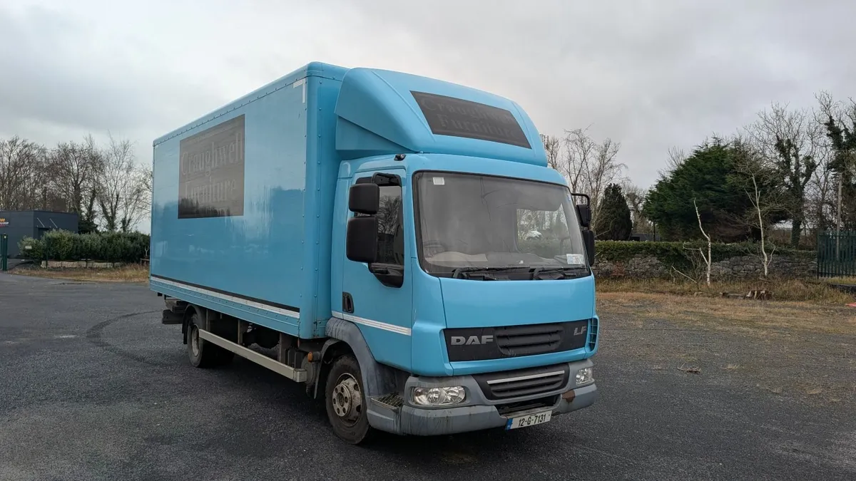DAF LF45.160 7.5T Box Body with Tail lift - Image 1
