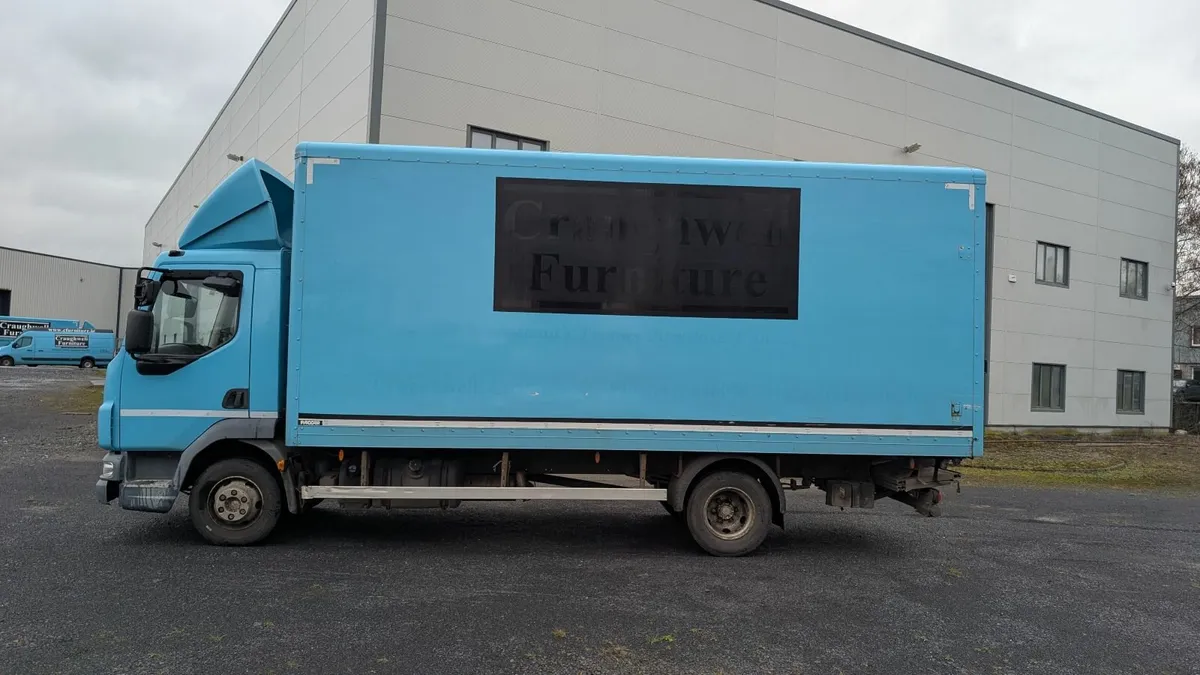 DAF LF45.160 7.5T Box Body with Tail lift - Image 2