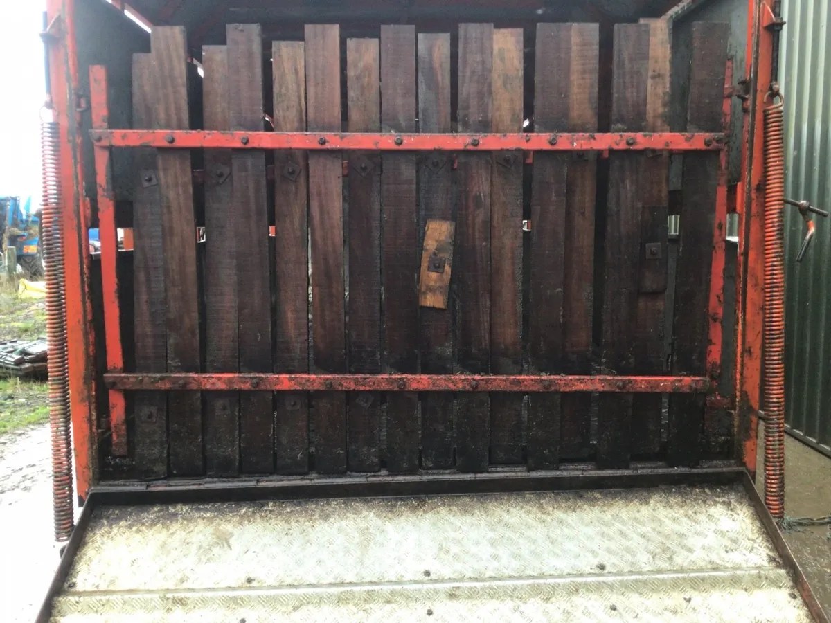 Cattle Trailer - Image 4