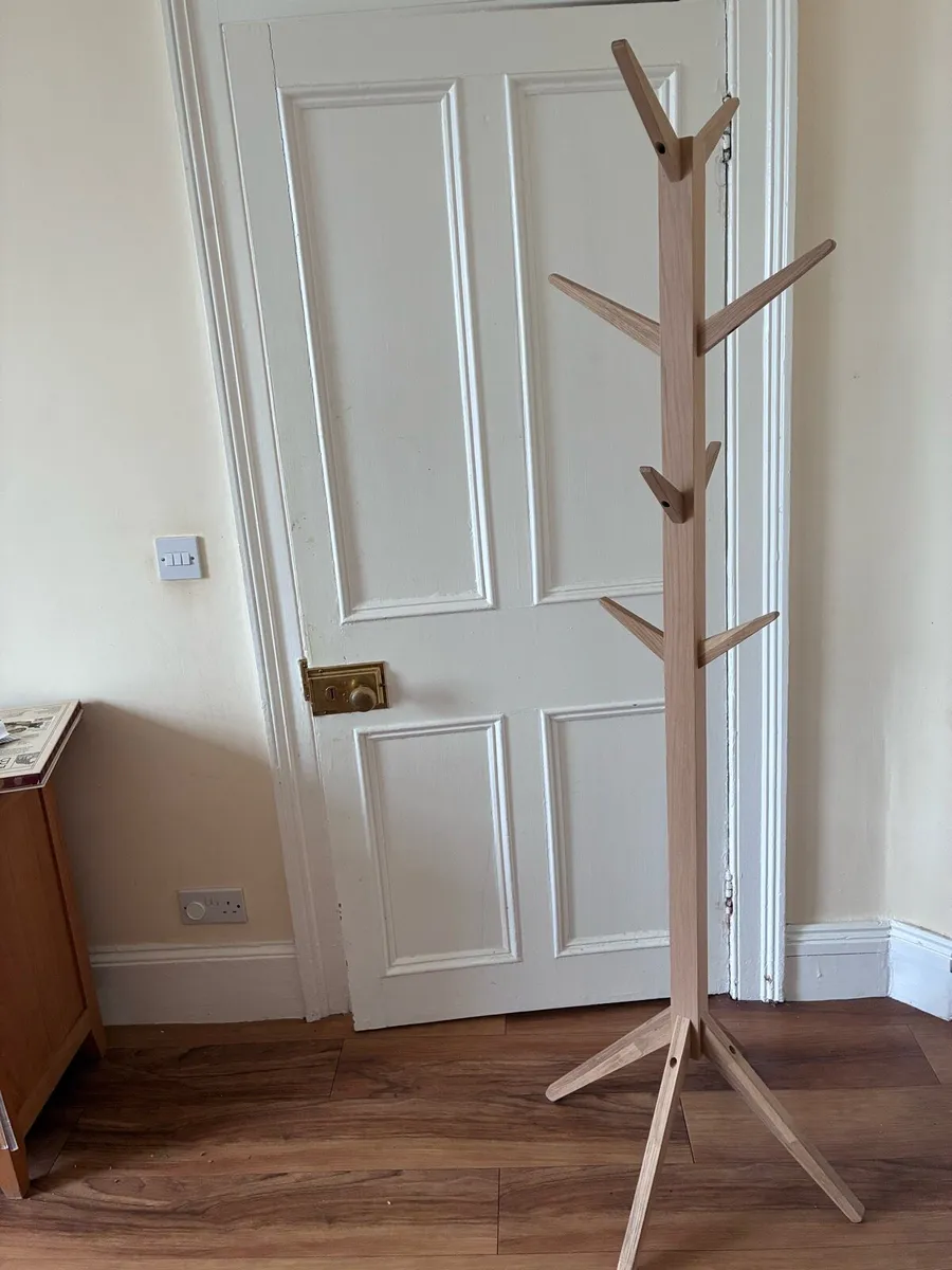 Jysk SEJS oak coat stand