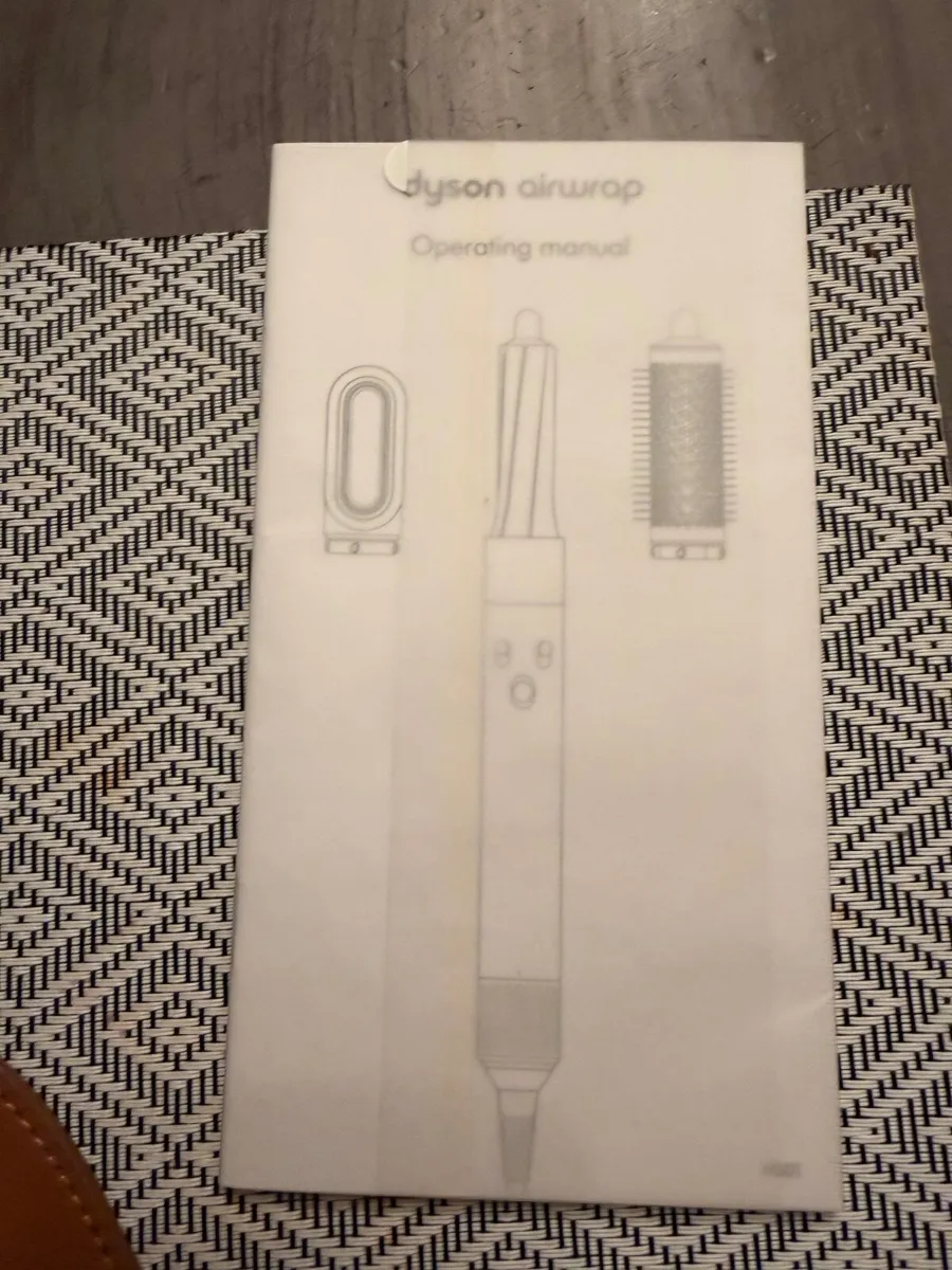 Dyson Air Wrap - used only once. pristine - Image 2