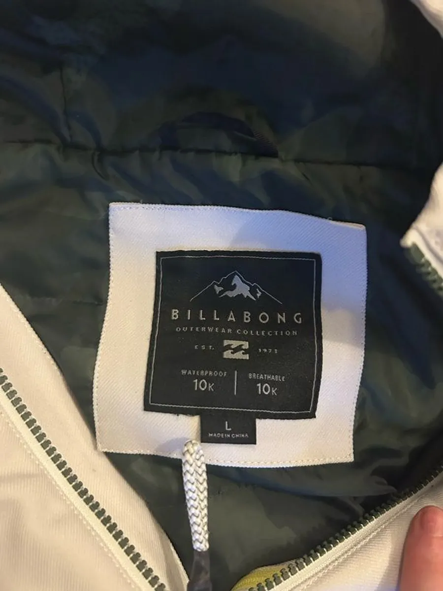Billabong snowboard/ski jacket - Image 4