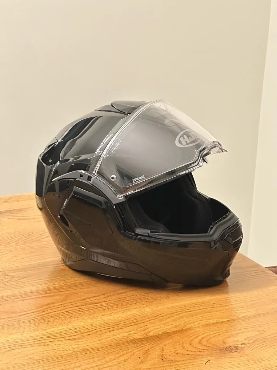 HJC i100 Modular Motorbike Helmet - Image 1
