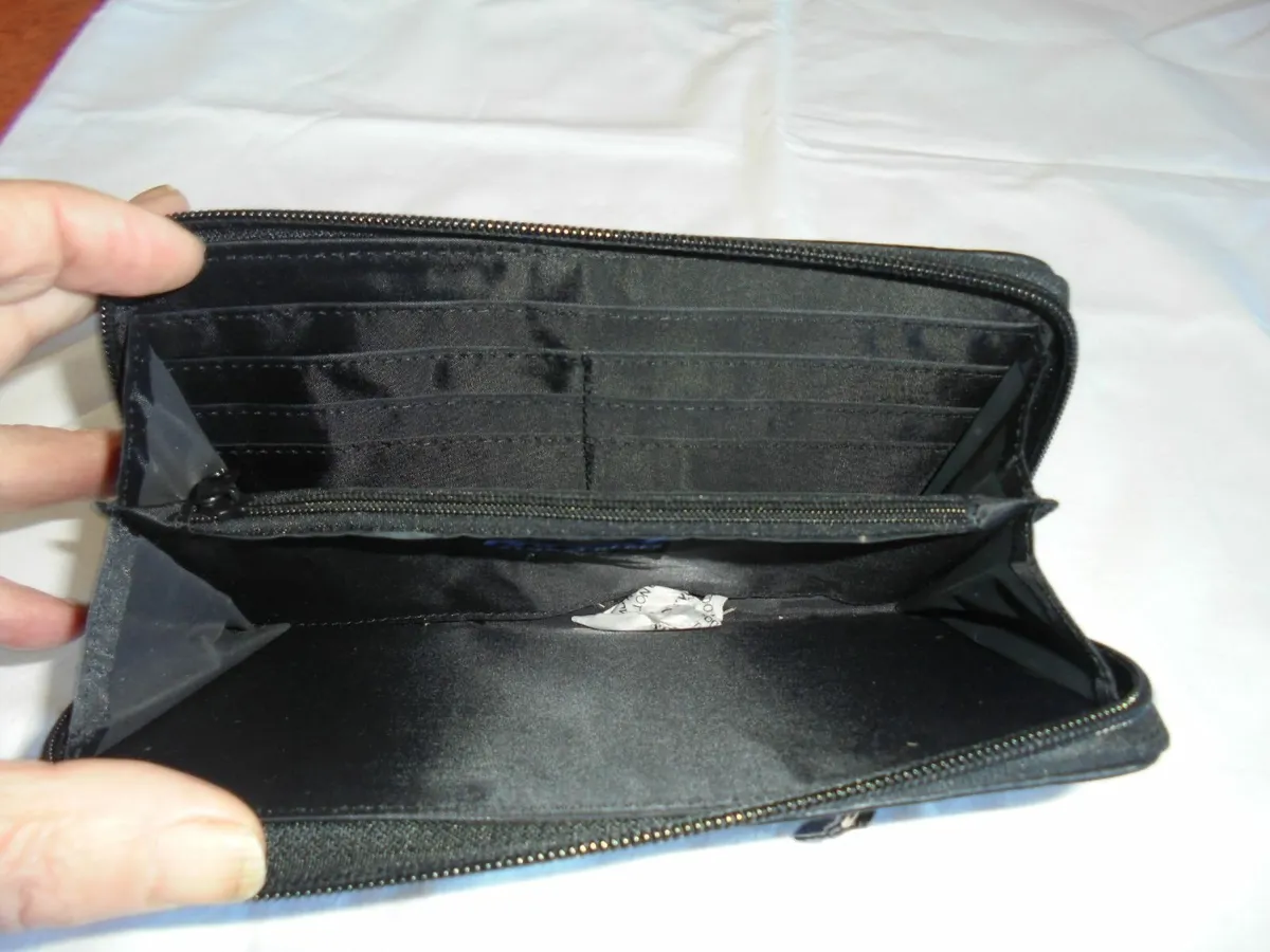 Ladies Wallet for Sale - Image 2