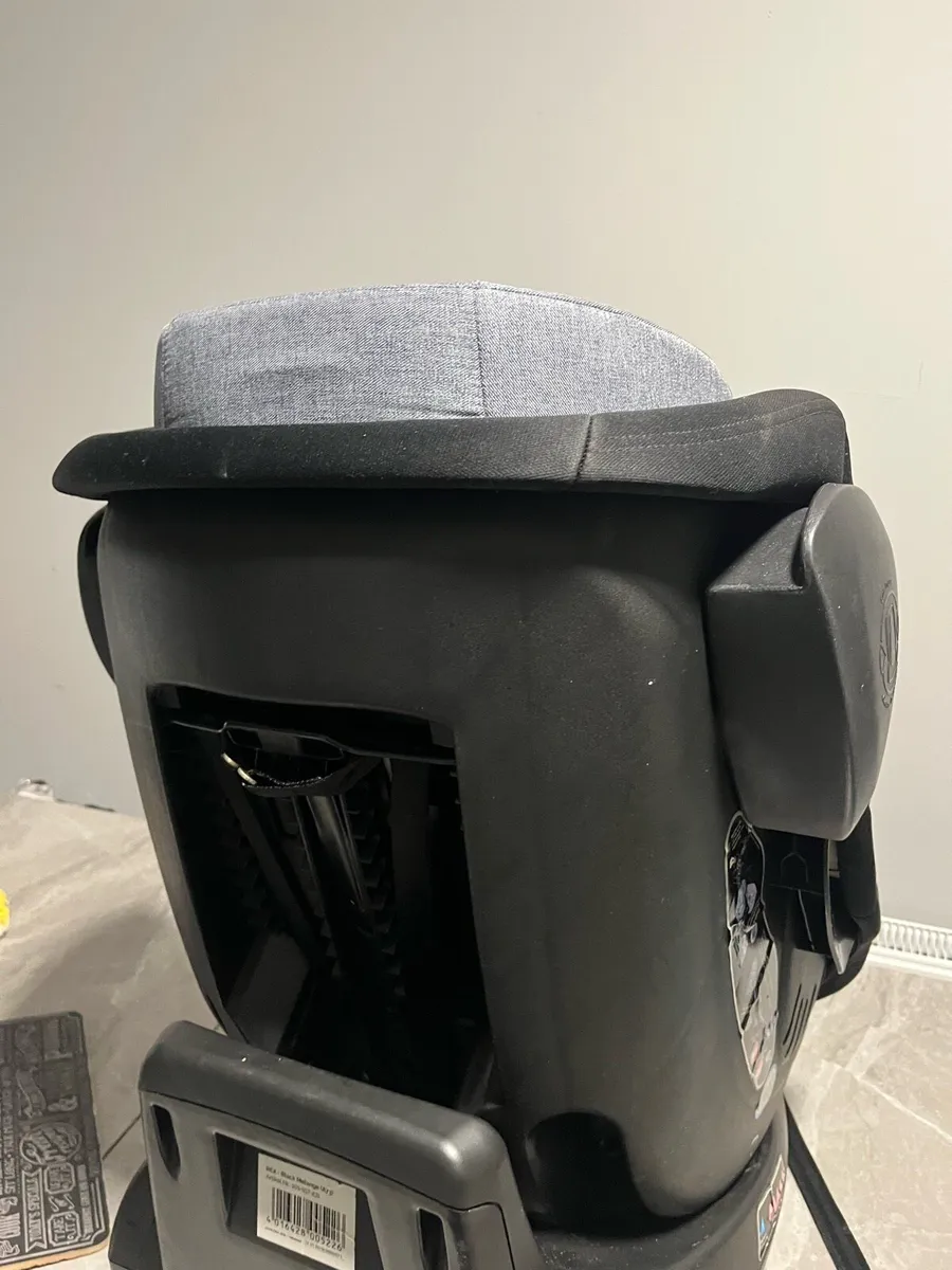 Car seat - Image 3