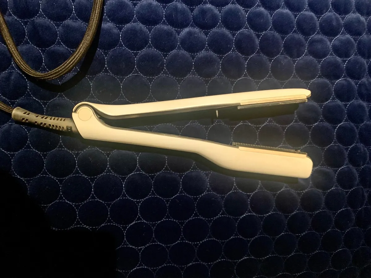 L’Oreal Steampod Steam Hair Straighteners - Image 1