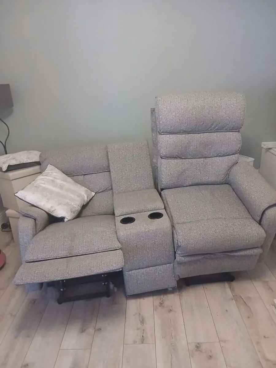 recliner sofa - Image 1