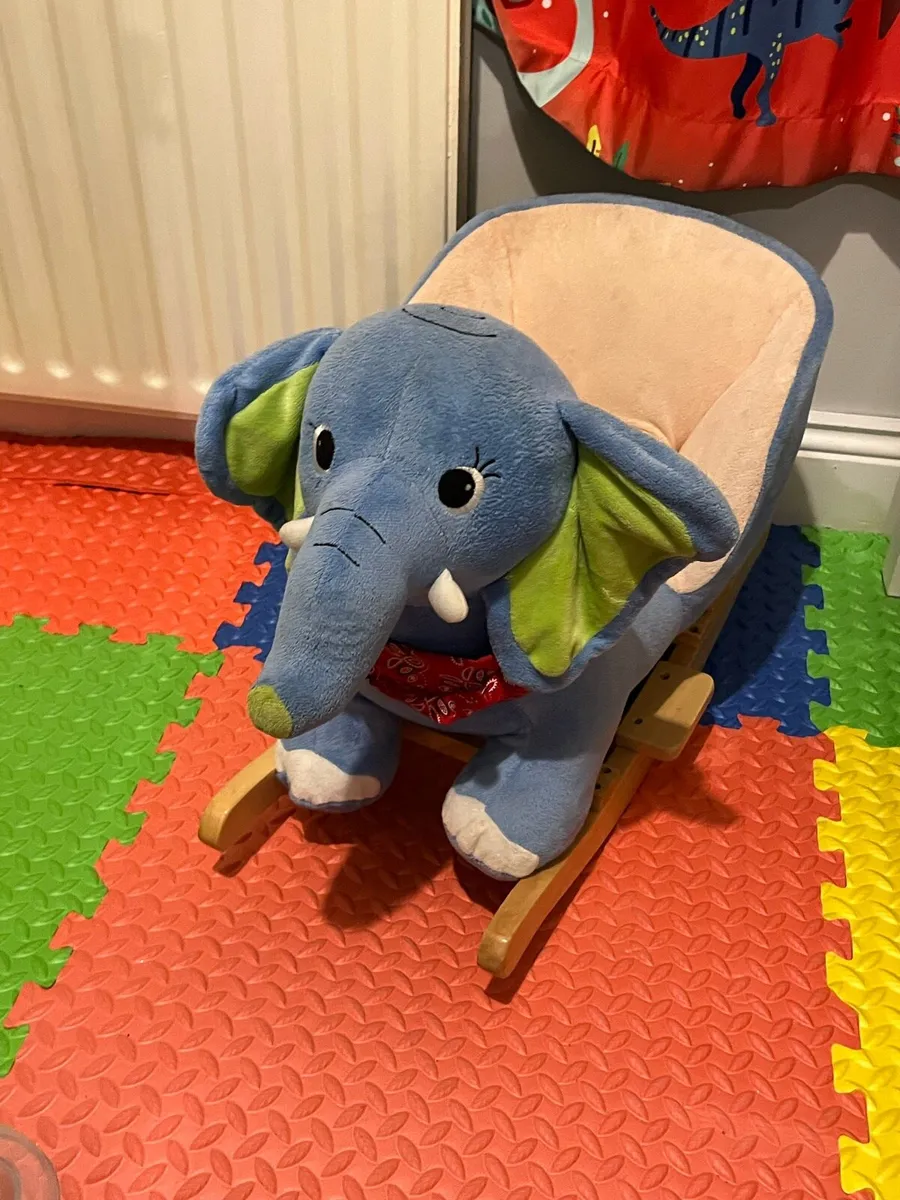 Rocking chair - Image 1