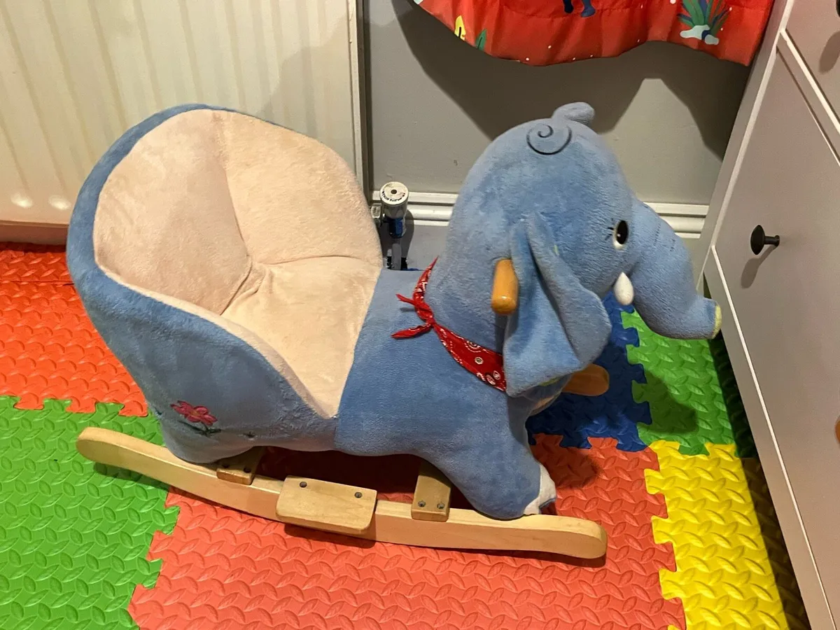 Rocking chair - Image 2