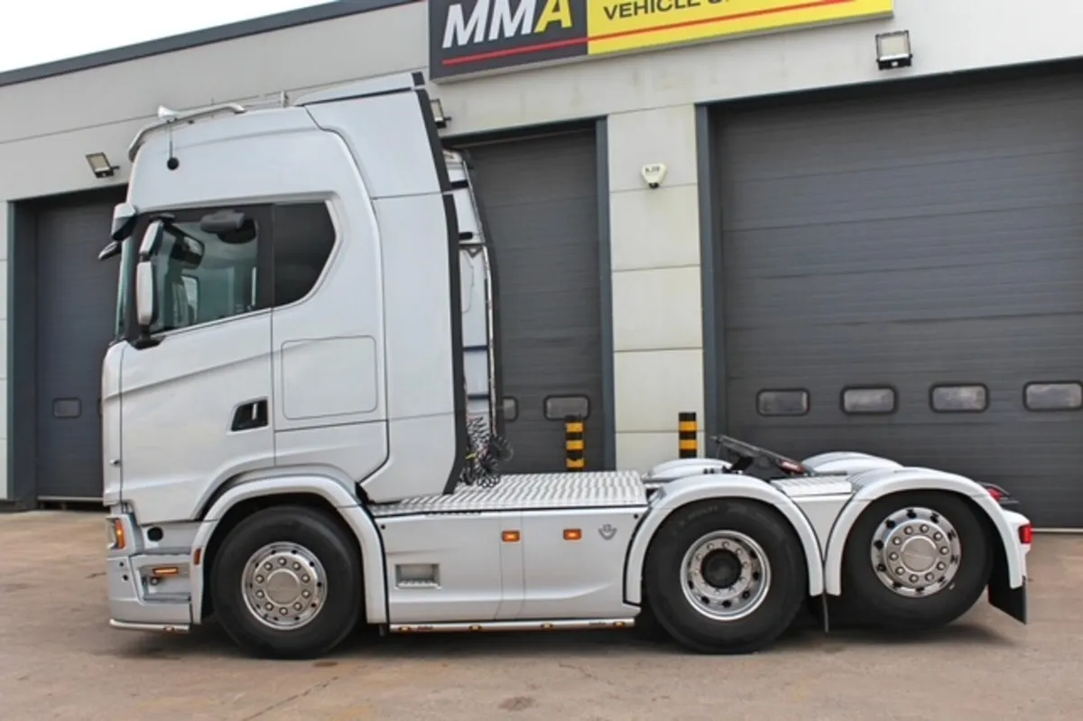 2022 SCANIA 770S 6X2 WITH REAR LIFT AXLE - Image 4