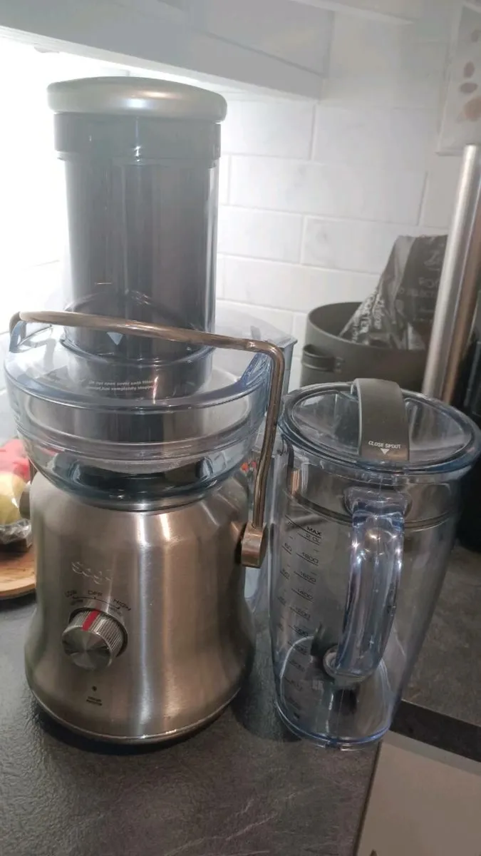 Juice extractor Sage like new - Image 4