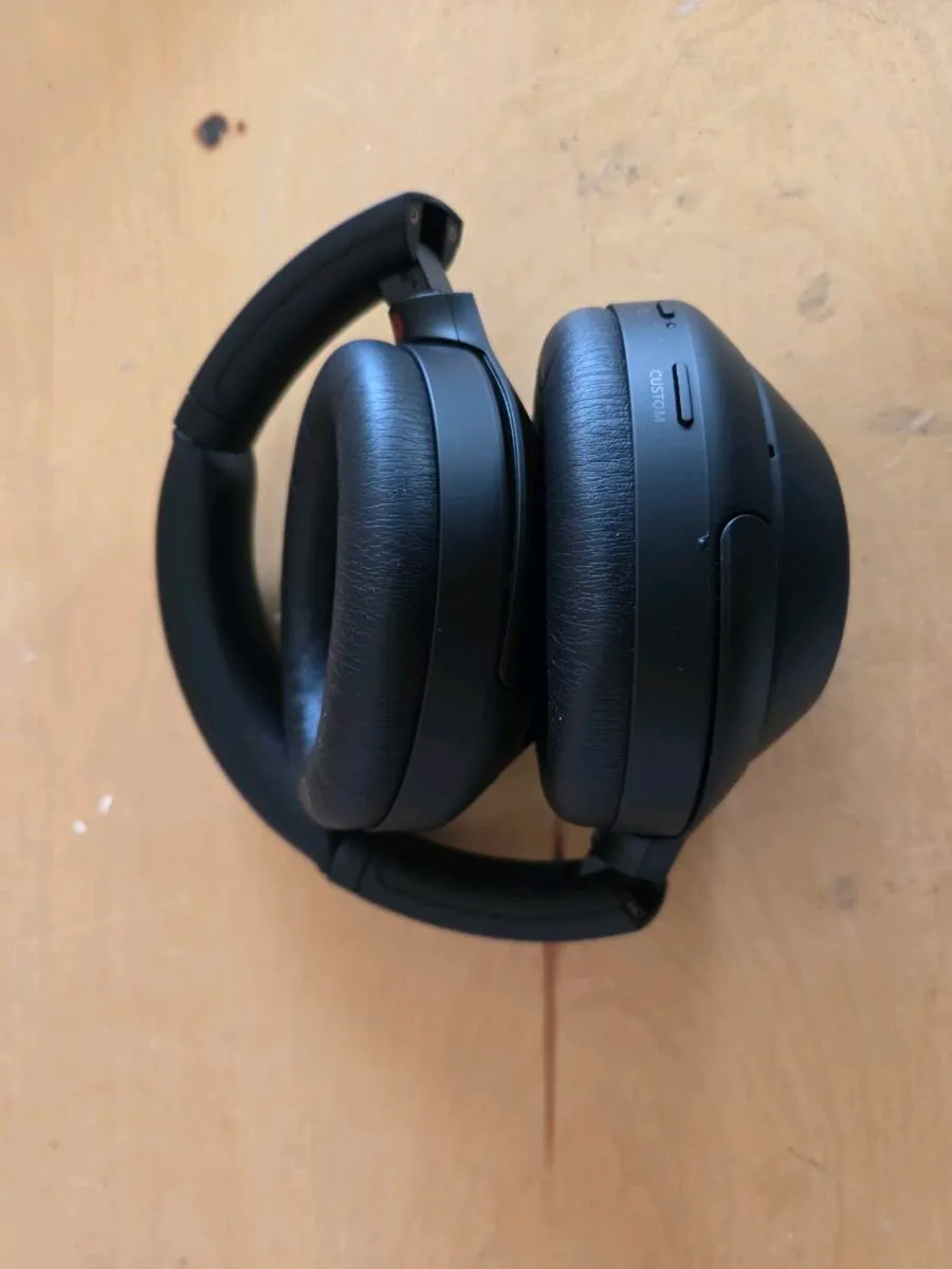 Sony WH-1000XM4 Wireless Noise Cancelling Headphon - Image 2