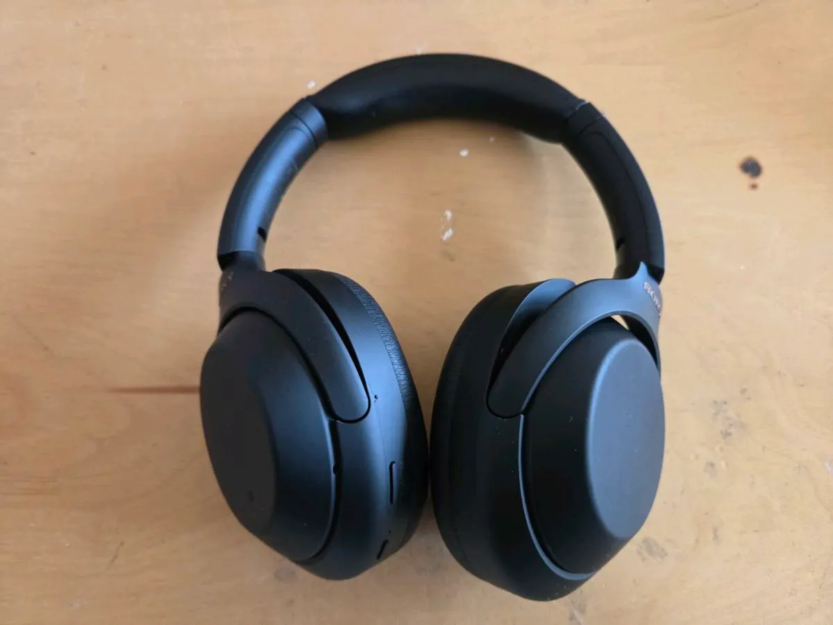 Sony WH-1000XM4 Wireless Noise Cancelling Headphon - Image 3