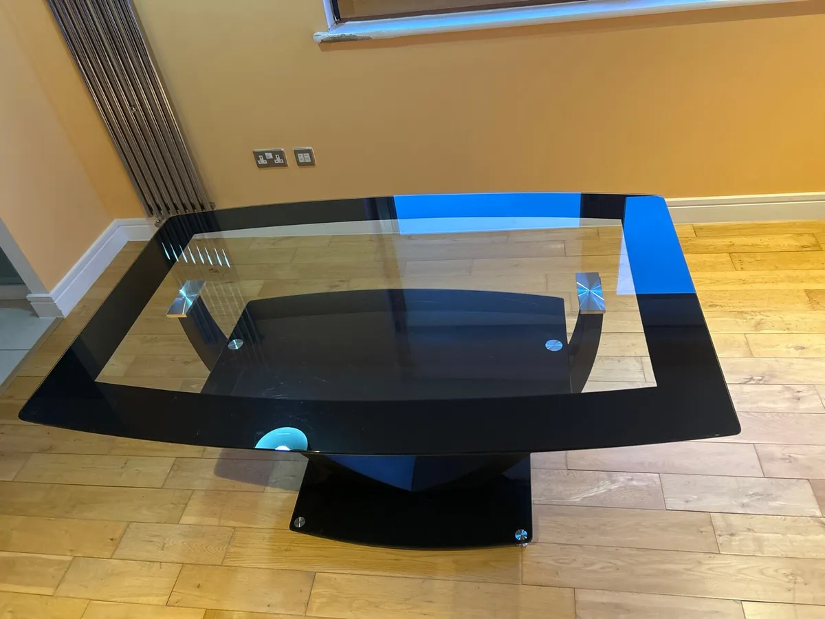 Kitchen Table - Image 1