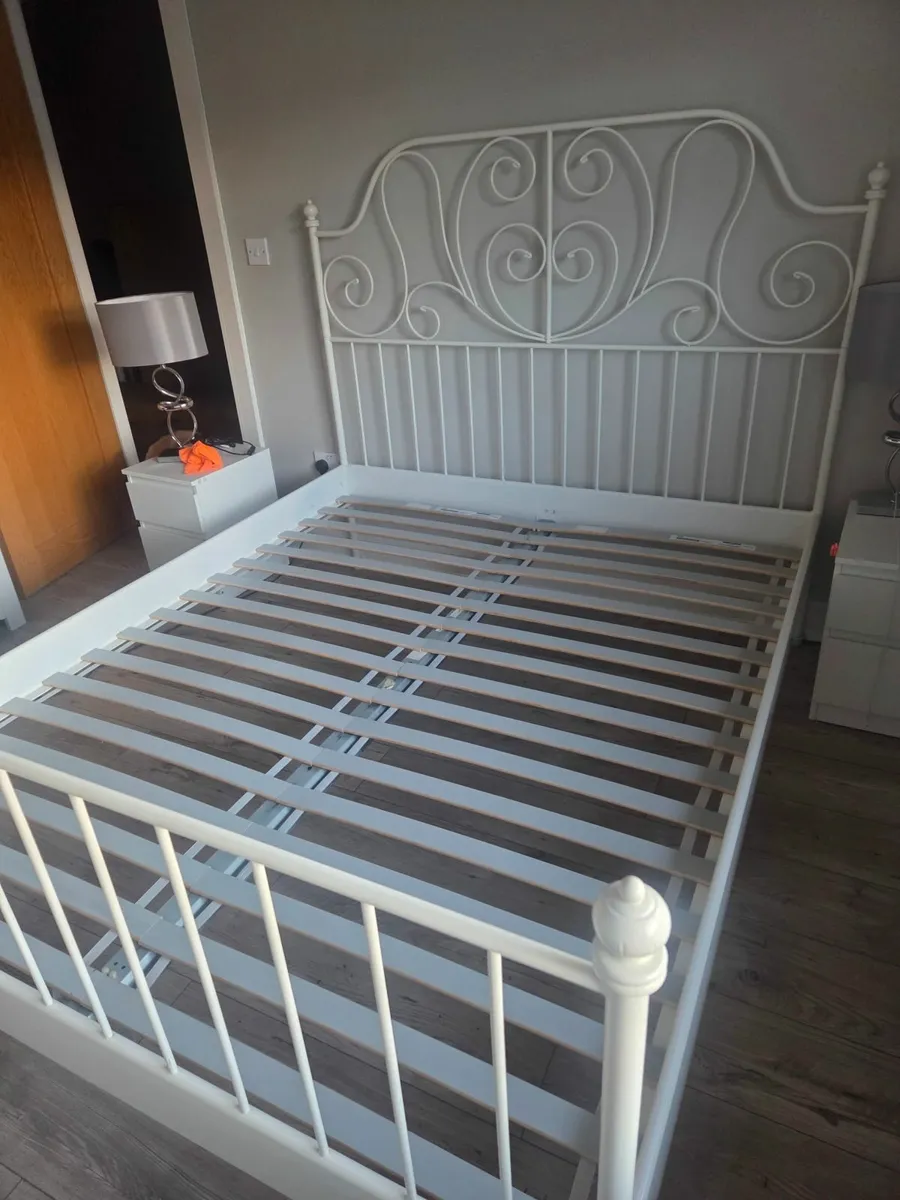 Kingsize Bed - Image 1