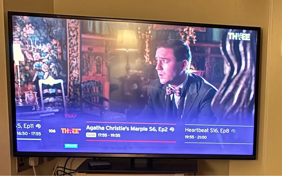 Panasonic 43” Ultra HD 4K HDR LED TX-43FX55 5B - Image 1