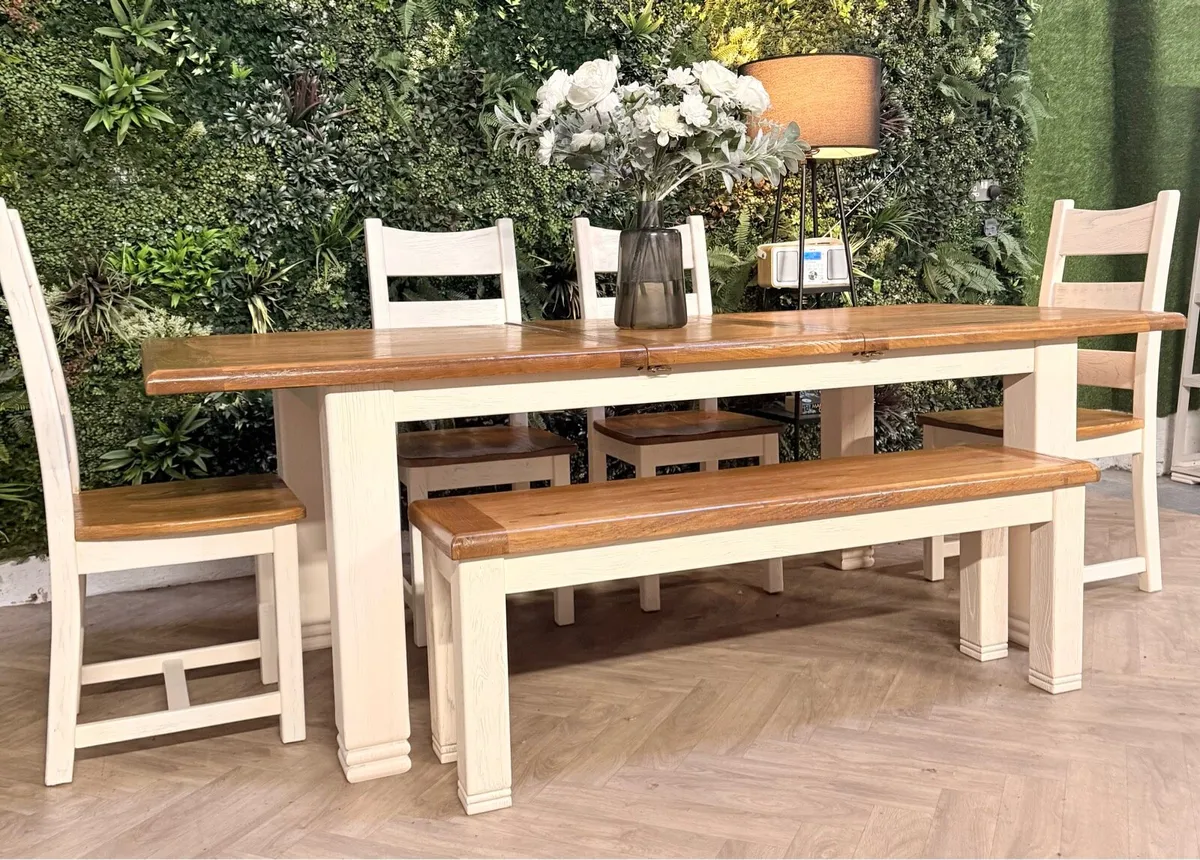 Large extending oak kitchen table,4 chairs & bench - Image 1