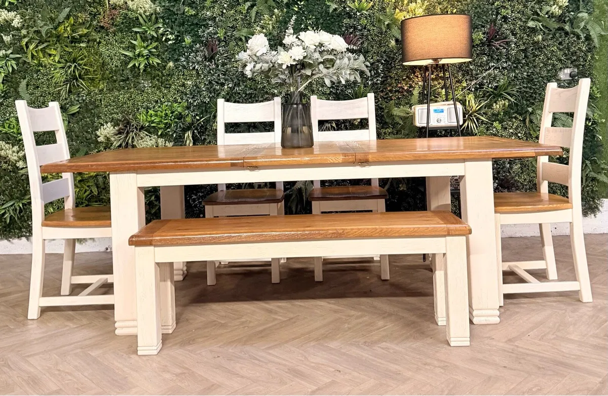 Large extending oak kitchen table,4 chairs & bench - Image 3