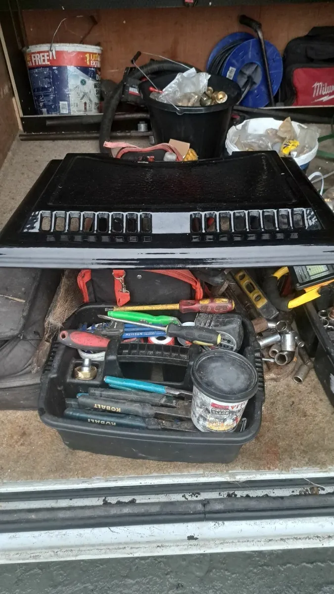 stove,  recently removed,  parts  or  dry  install - Image 3